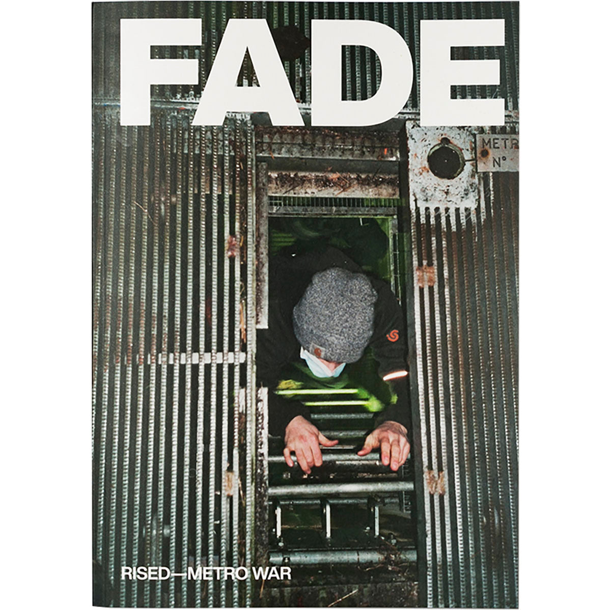 Fade Magazine 01 Rised - Metro War