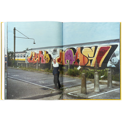 Ghosts In The Machine: The Hauntology of Graﬃti and Rave Culture